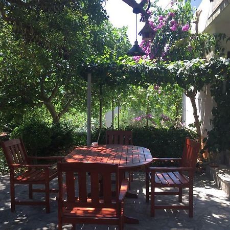Apartmán Relax Garden Stari Grad  Exteriér fotografie