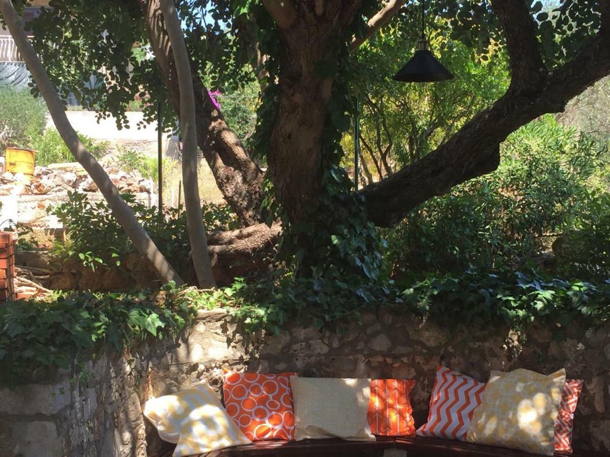 Apartmán Relax Garden Stari Grad  Exteriér fotografie